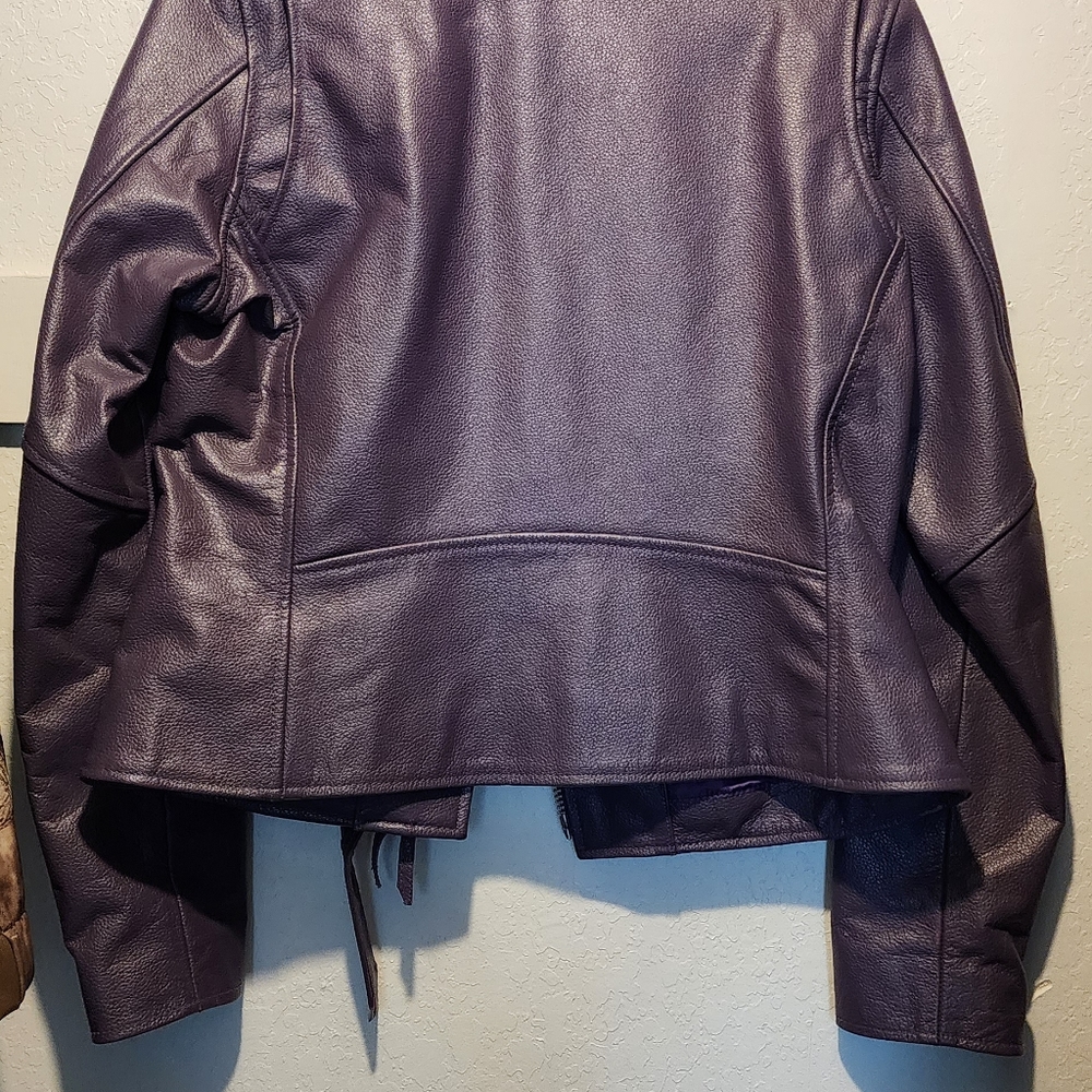 Purple leather "bikers jacket"
